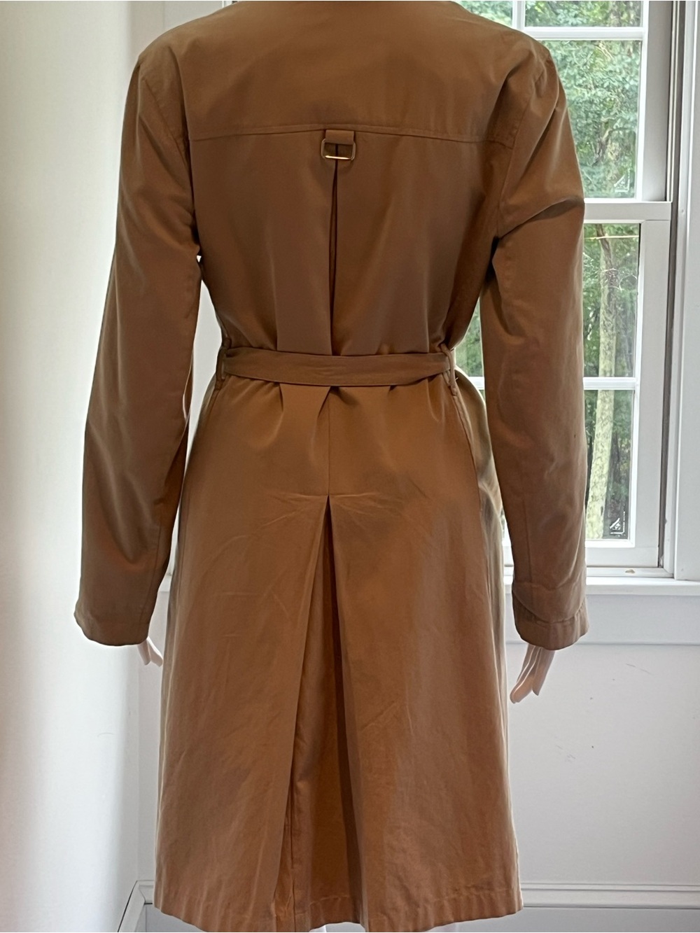 Burberry Tan Belted Trench Coat size 4 ( previously authenticated) - Picture 9 of 14
